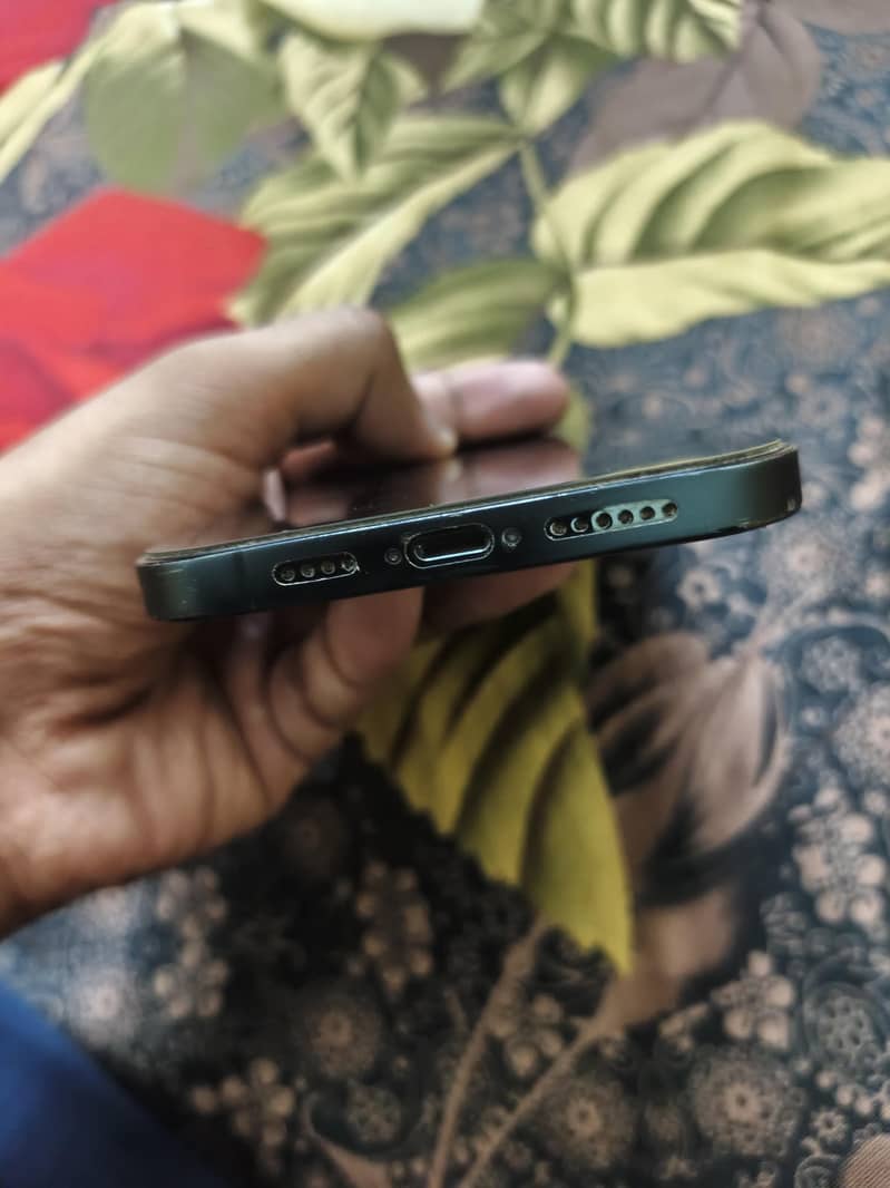 Apple iPhone 12 Pro Max 3