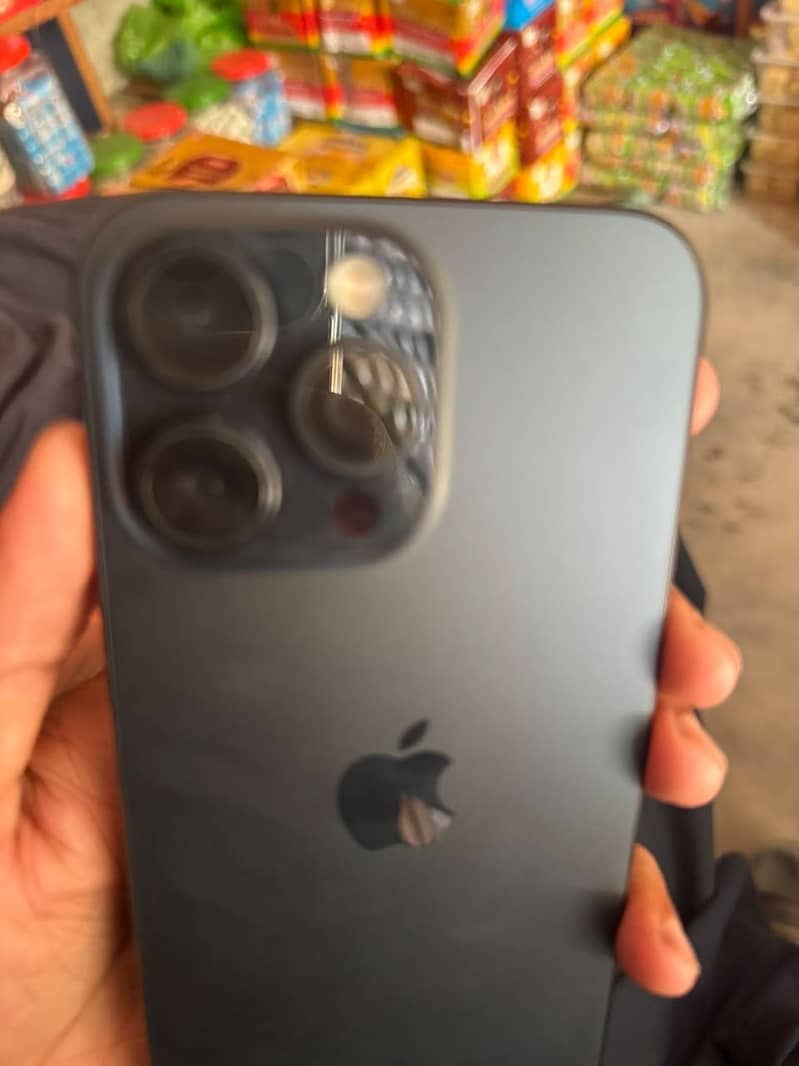 15 pro max 6