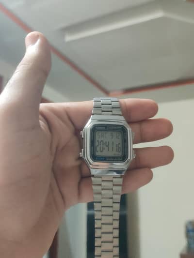 Casino Old Money Watch