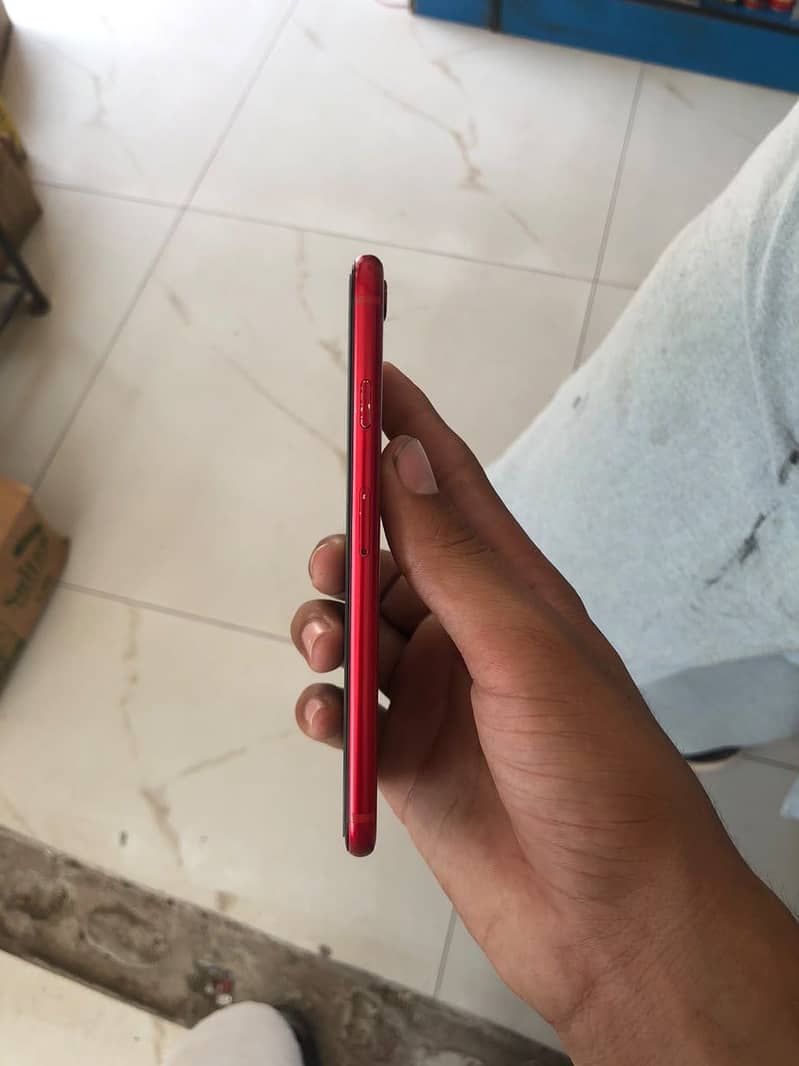Apple iPhone 8 Plus 1