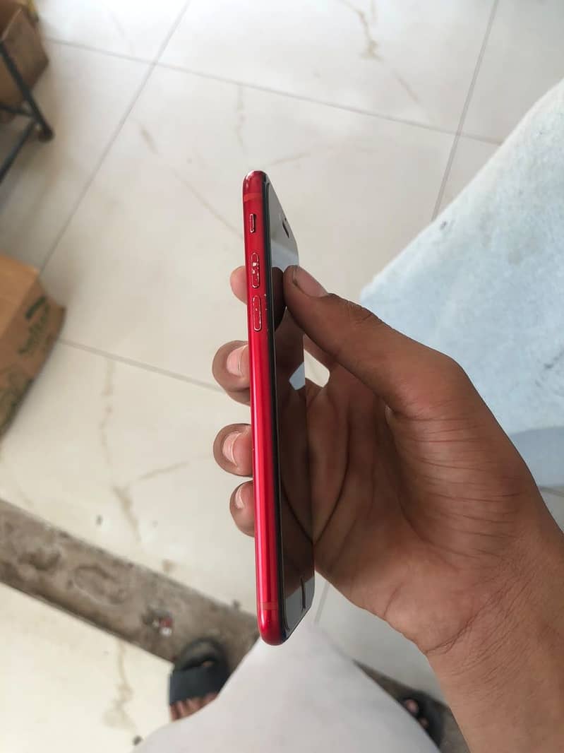 Apple iPhone 8 Plus 2
