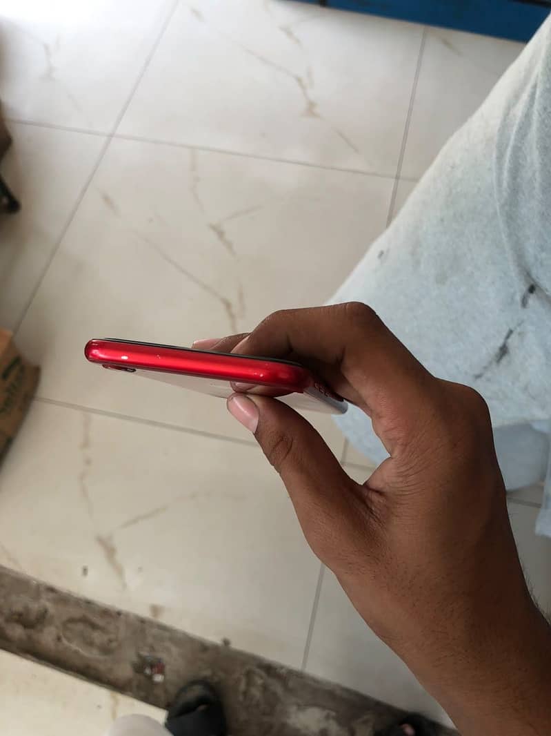 Apple iPhone 8 Plus 3