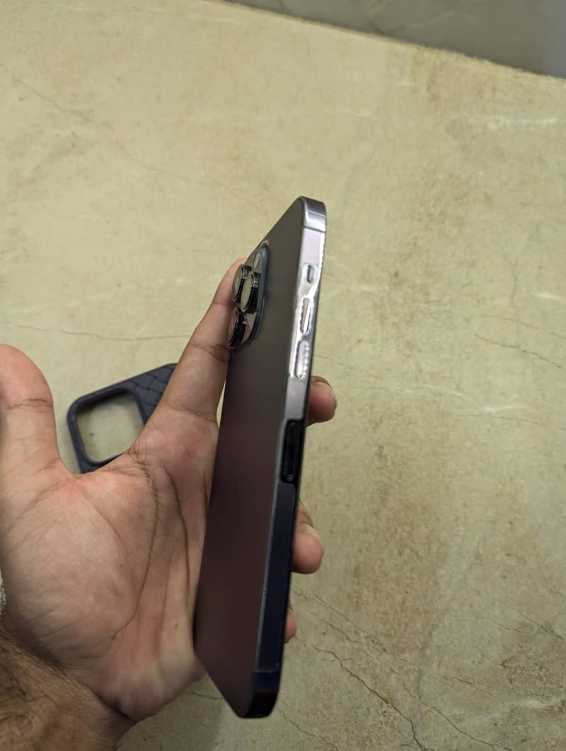 Apple iPhone 14 Pro Max 1