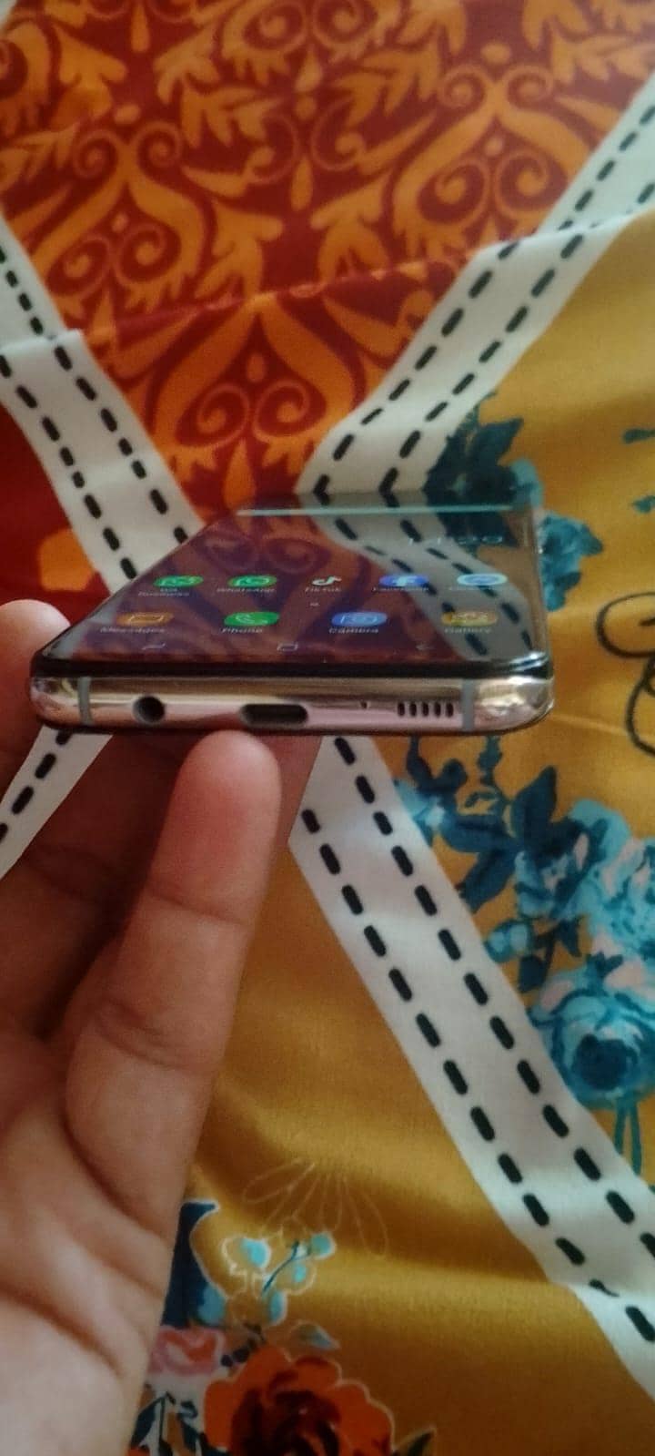 Samsung Mobile S8 Plus 0