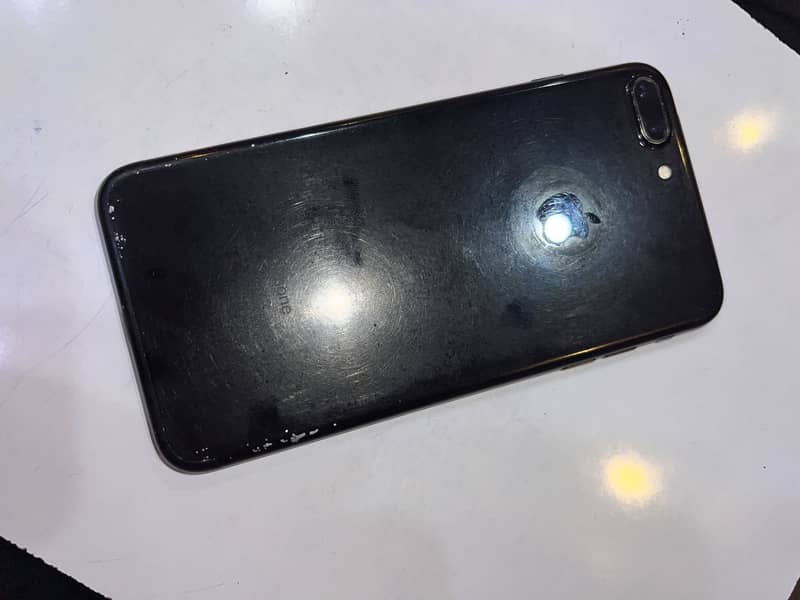 Apple iPhone 7 Plus 4