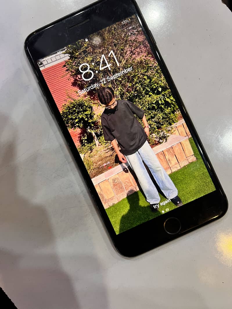 Apple iPhone 7 Plus 5
