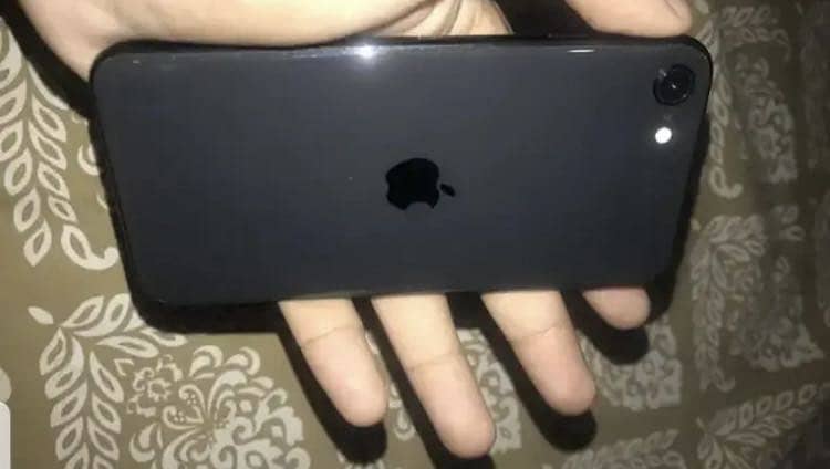 Apple iPhone SE 0