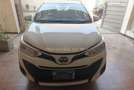 Toyota Yaris Gli CVT 2022