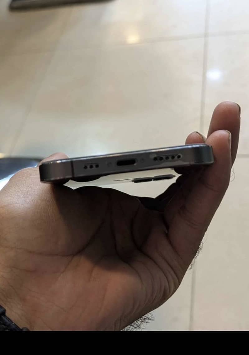 Apple iPhone 12 Pro 1