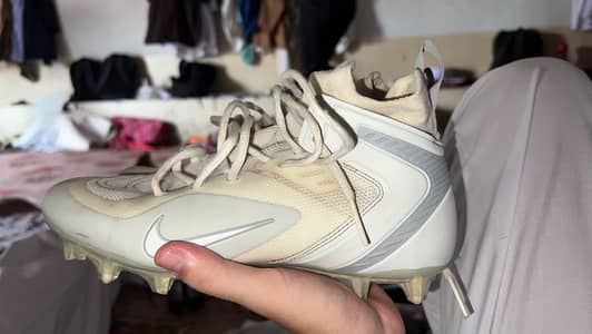 FOOTBALL USED SHOES AVAILABLE