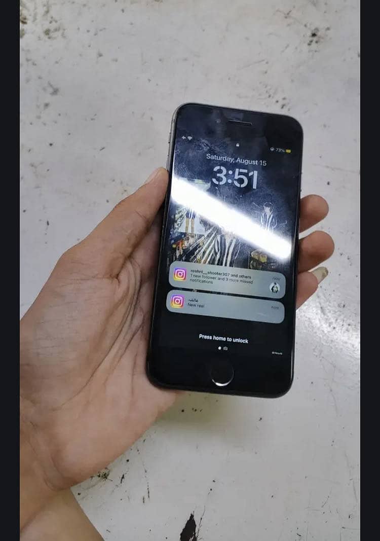 Apple iPhone 8 4