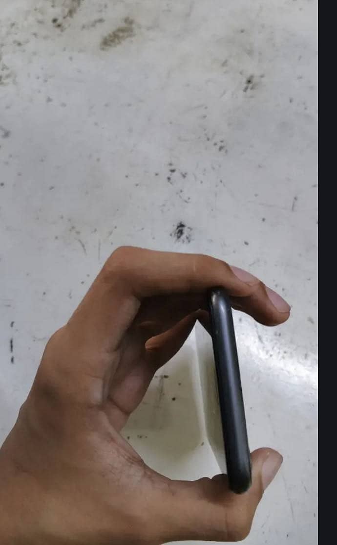 Apple iPhone 8 6