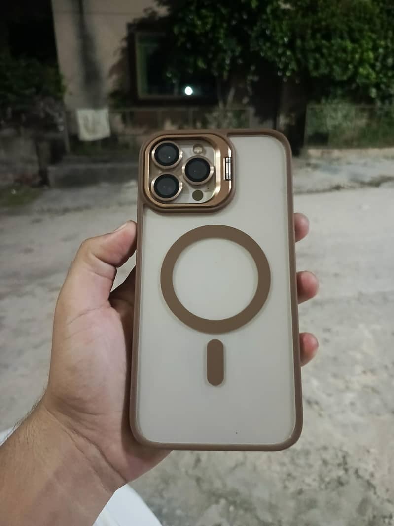 Apple iPhone 13 Pro Max 0
