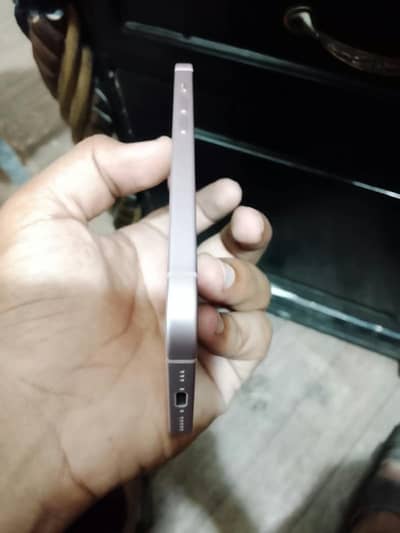 Apple iPhone 15