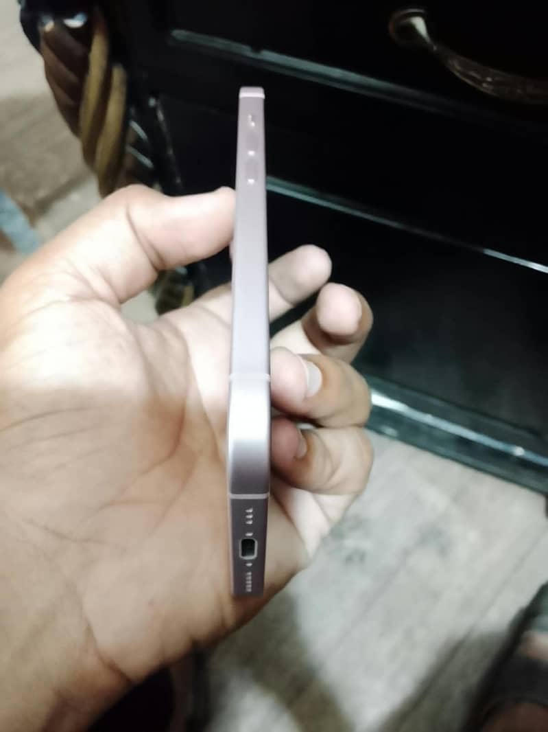 Apple iPhone 15 0