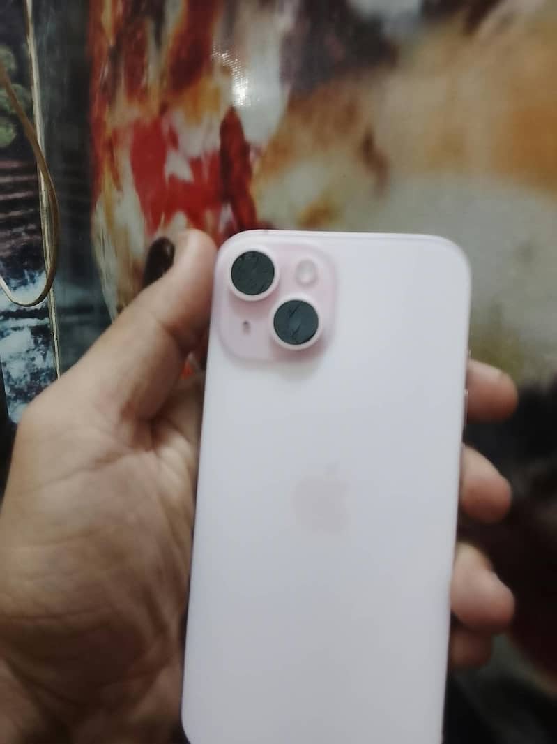 Apple iPhone 15 3