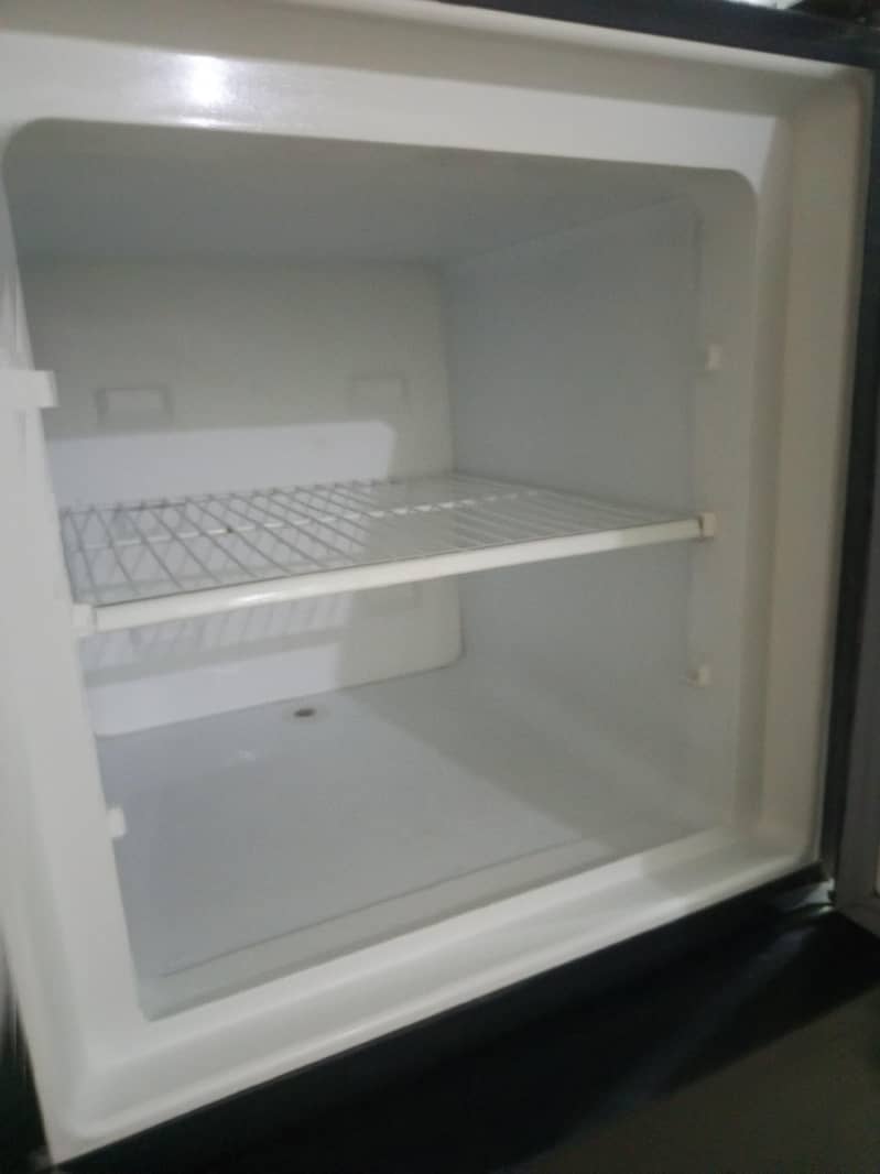 Dawlance refrigerator 2