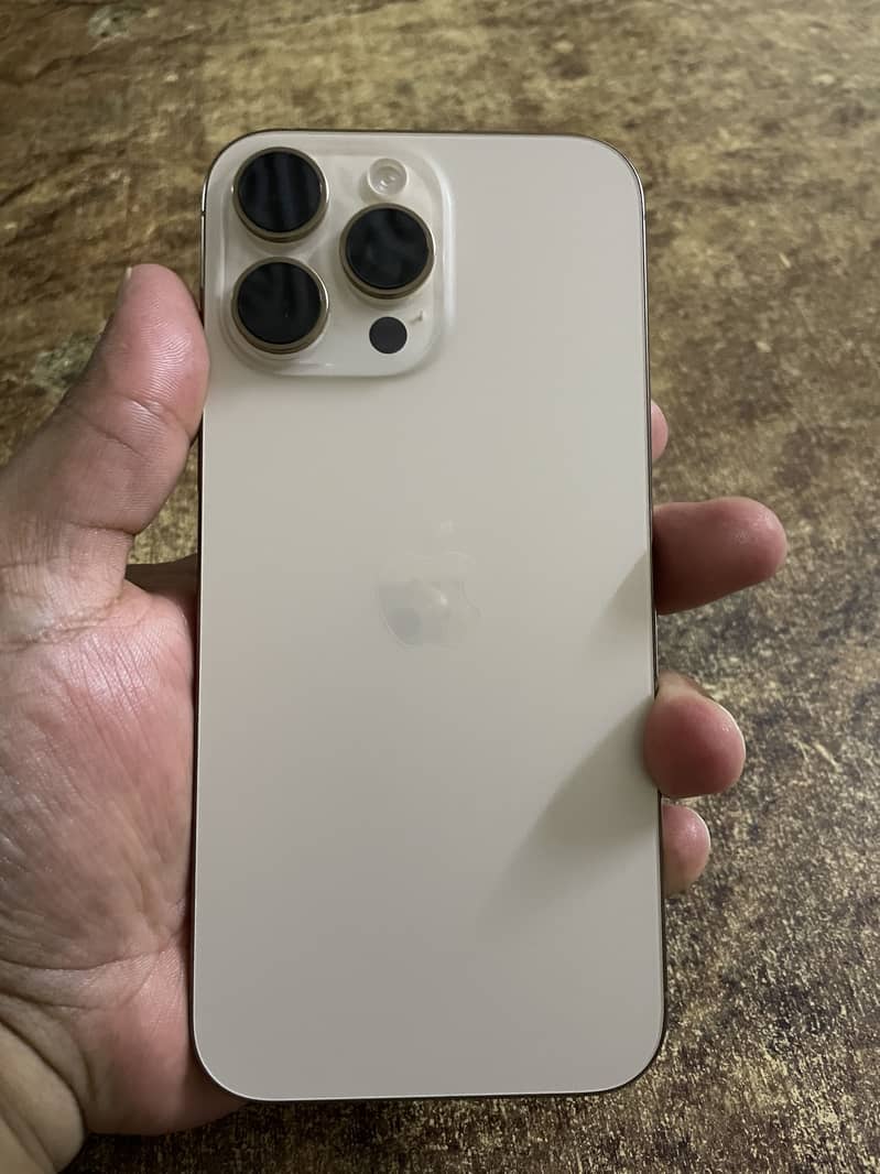 Apple iPhone 16 Pro Max 0