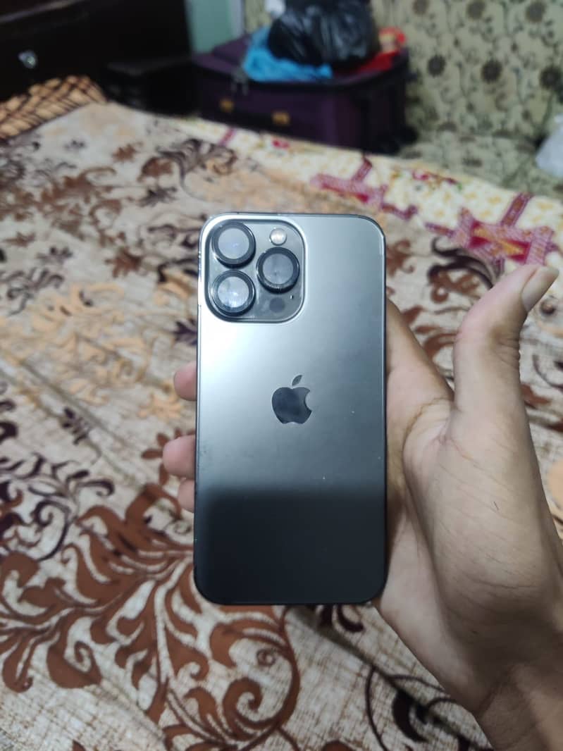 Apple iPhone 13 Pro 0