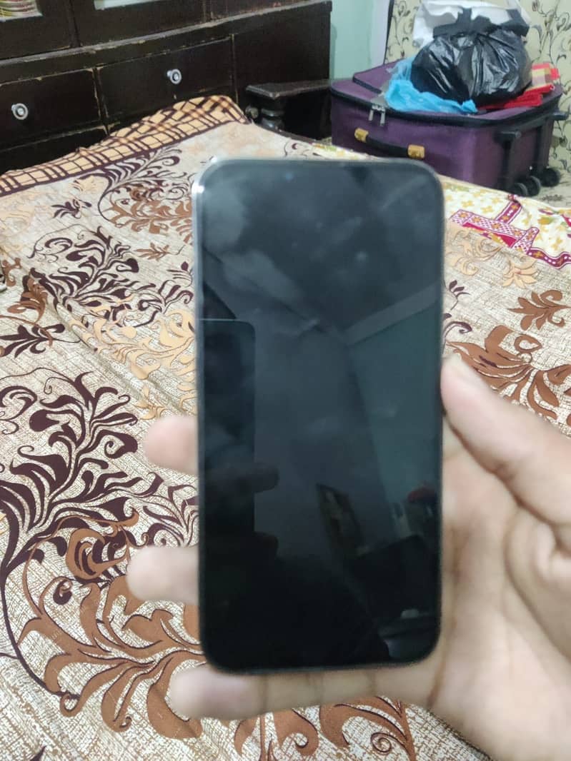 Apple iPhone 13 Pro 4