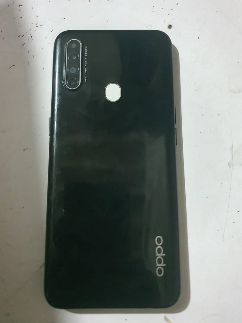 OPPO A31 1