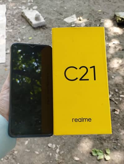 Realme C21