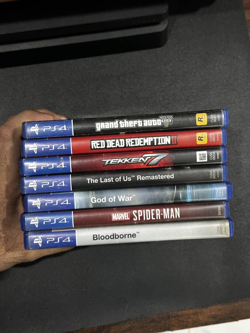 PS4 Slim 1 TB Complete bundle 3