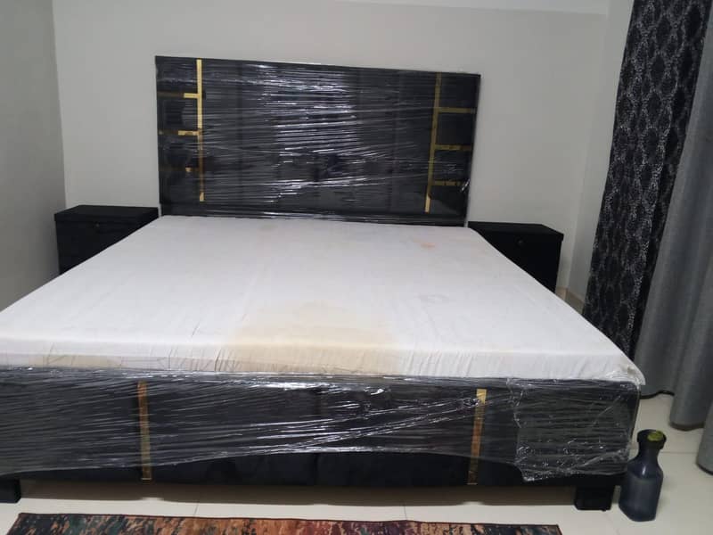 bed sidetables 2
