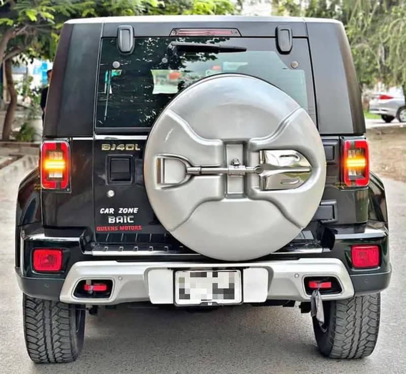 BAIC BJ40 Plus 2022 5