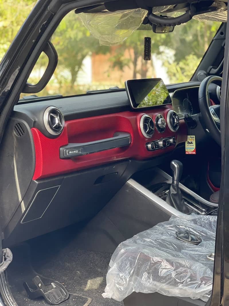 BAIC BJ40 Plus 2022 6
