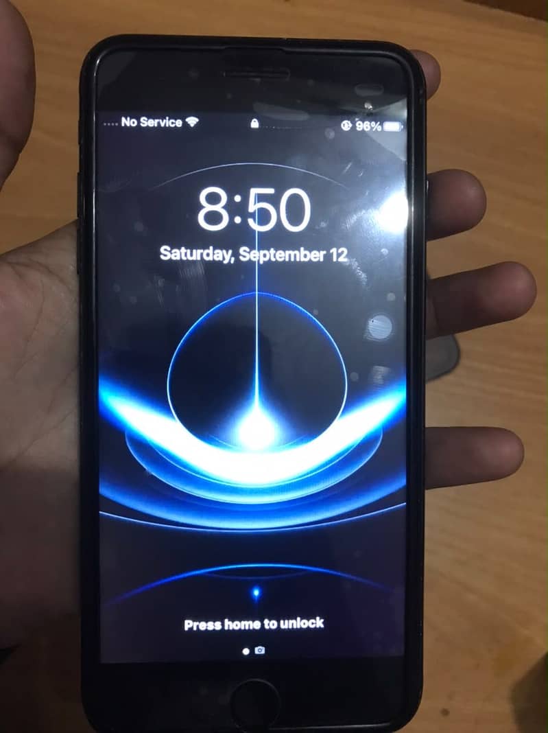 Apple iPhone 7 Plus 1