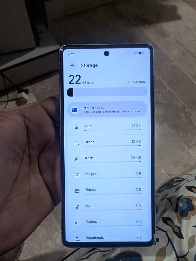 Google Pixel 7 4