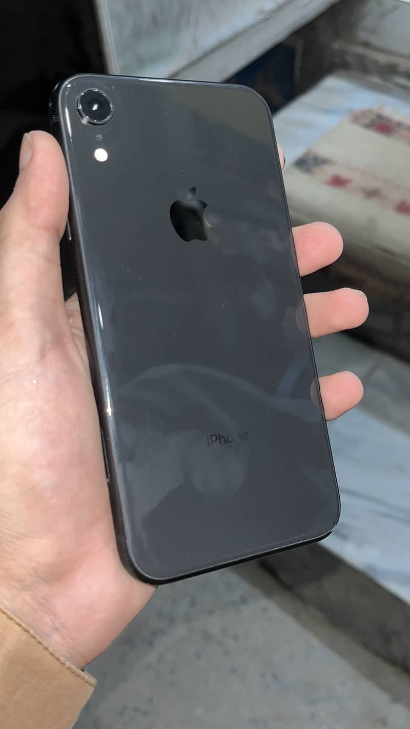Apple iPhone XR 2