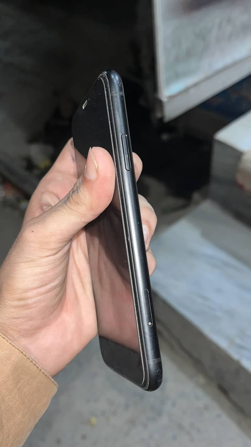 Apple iPhone XR 5