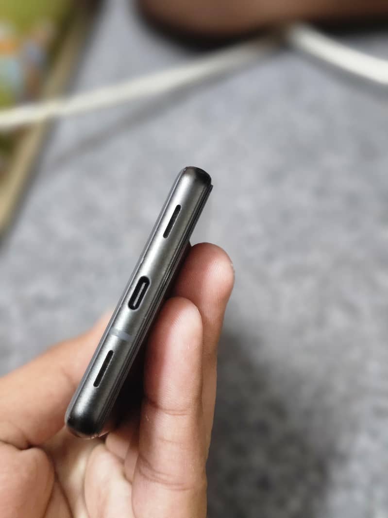 Google Pixel 6a 1