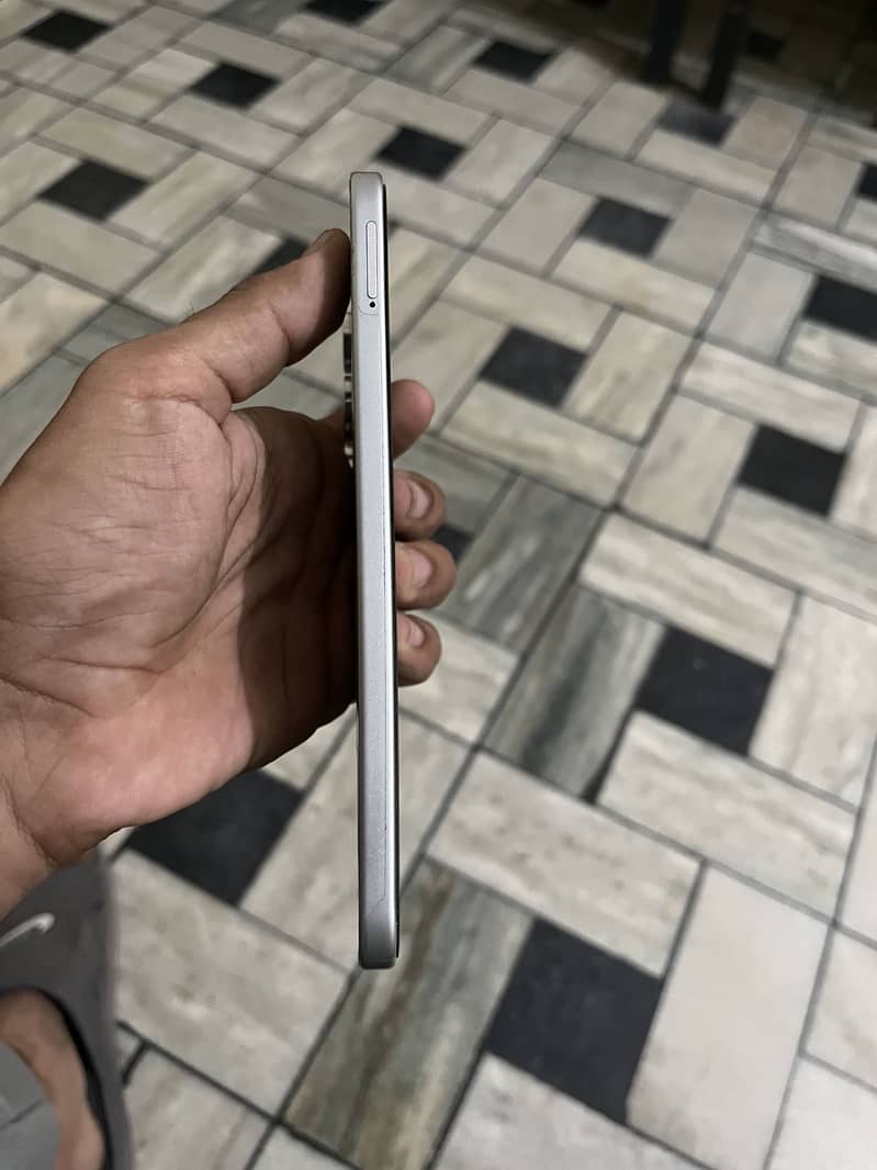 Tecno spark 40 pro 3