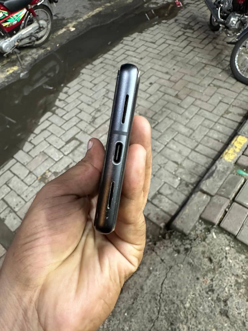 Google Pixel 7 5
