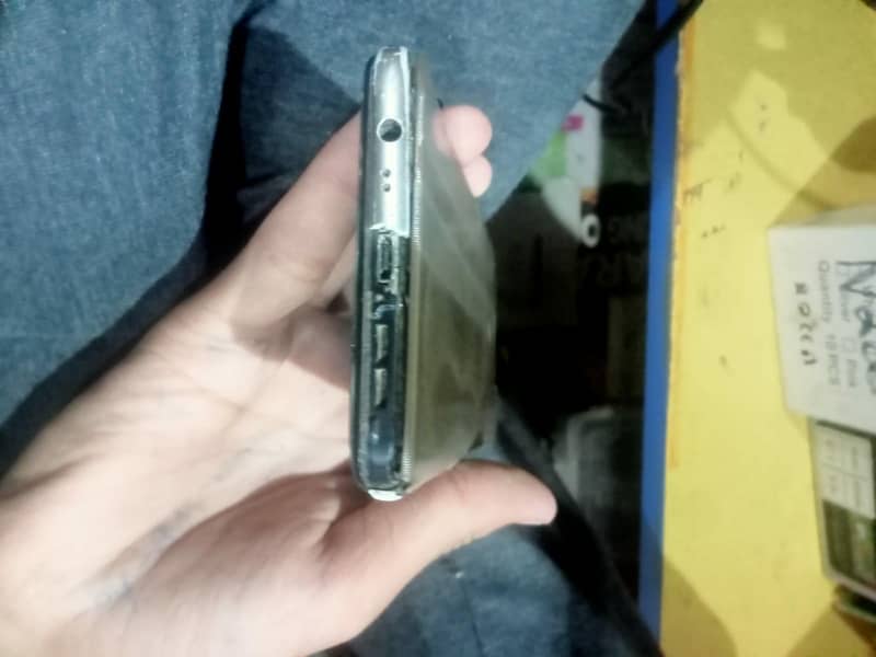 OPPO A5s 4
