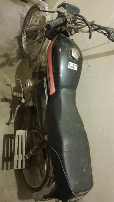 Ravi motorbike