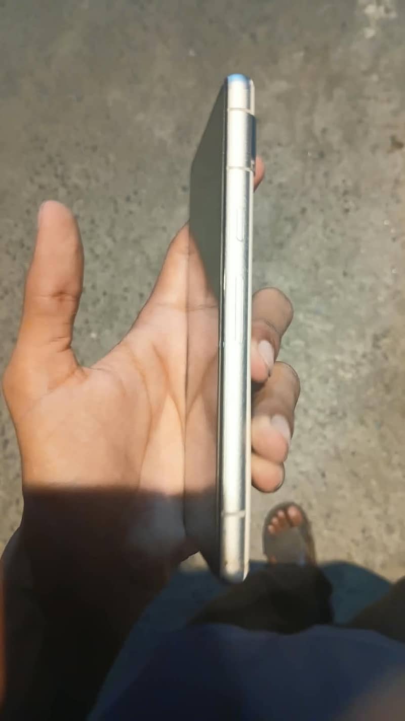 Google Pixel 7a 3