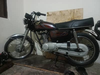 Honda 125 barnd New bike All Punjab register