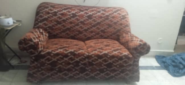 this is very beautiful sofa colour is rust