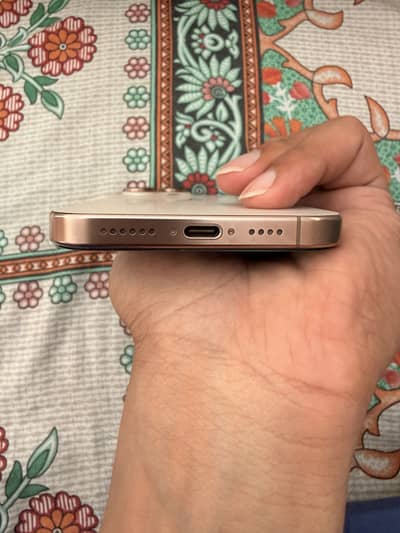 Apple iPhone 16 Pro Max