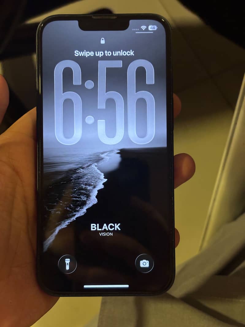 iPhone 13 jv 4
