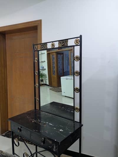 NEW BLACK DRESSING TABLE