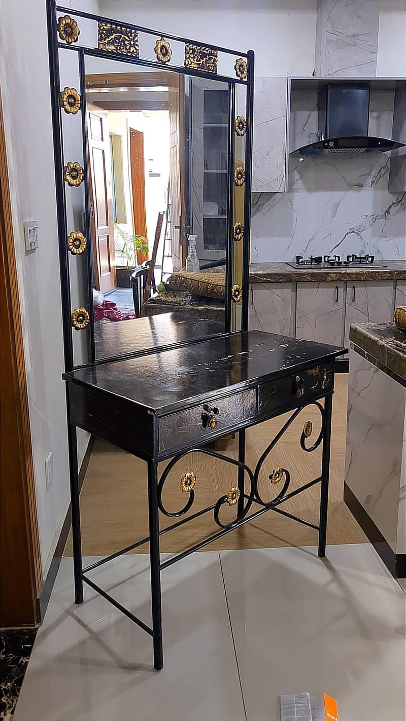 NEW BLACK DRESSING TABLE 2