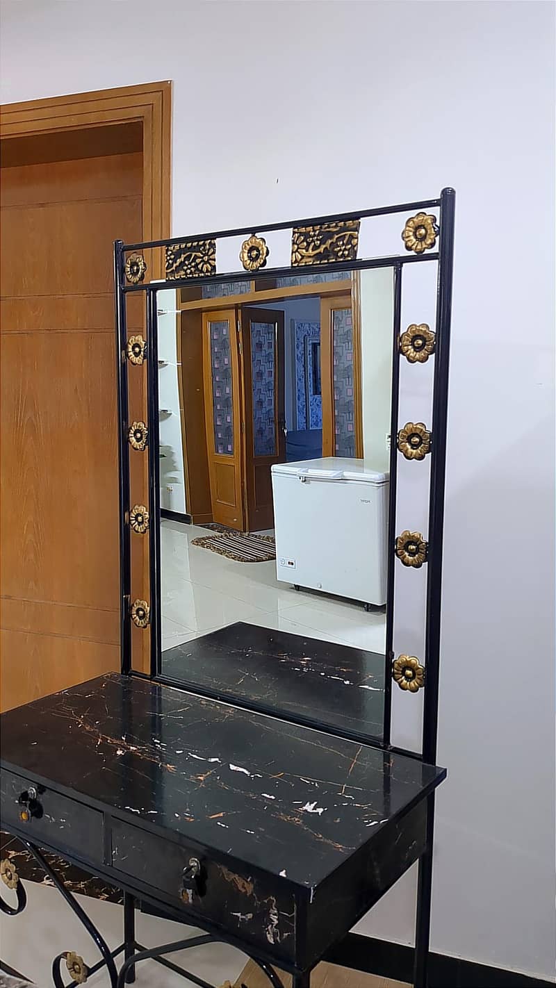 NEW BLACK DRESSING TABLE 3