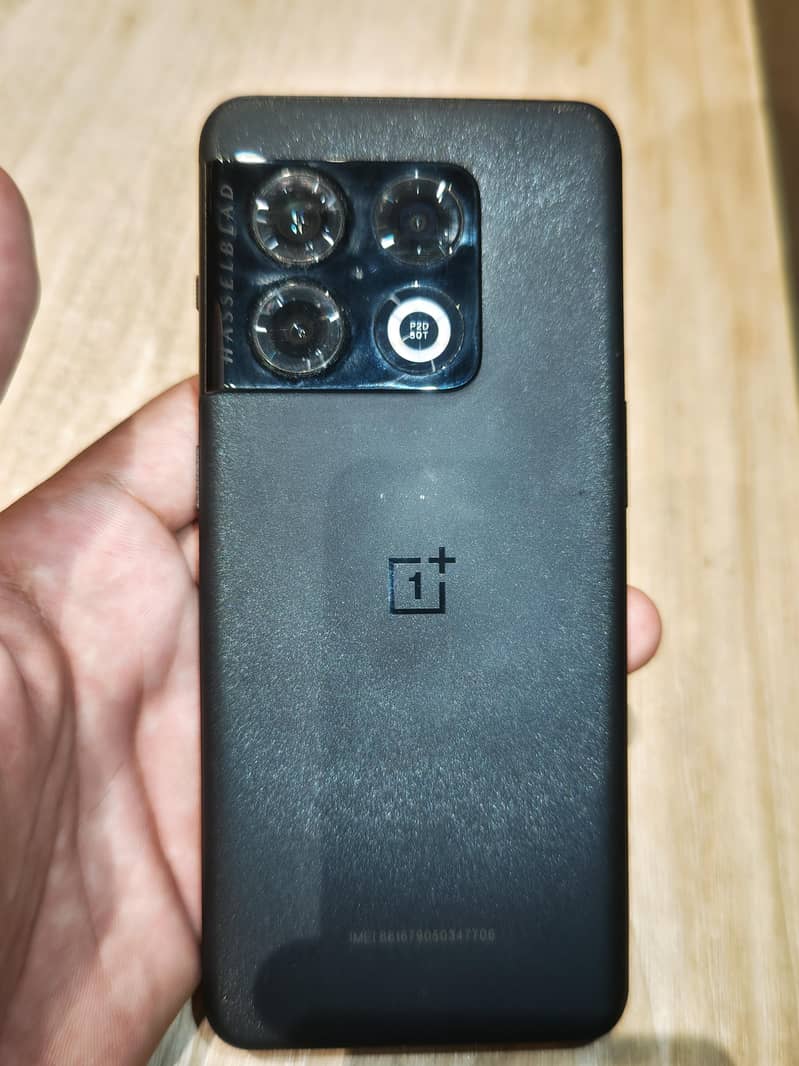 One Plus 10 Pro 7