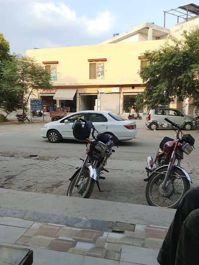 Shop For Rent 10 bay 20 Prime location in Sabzazar Lahore
