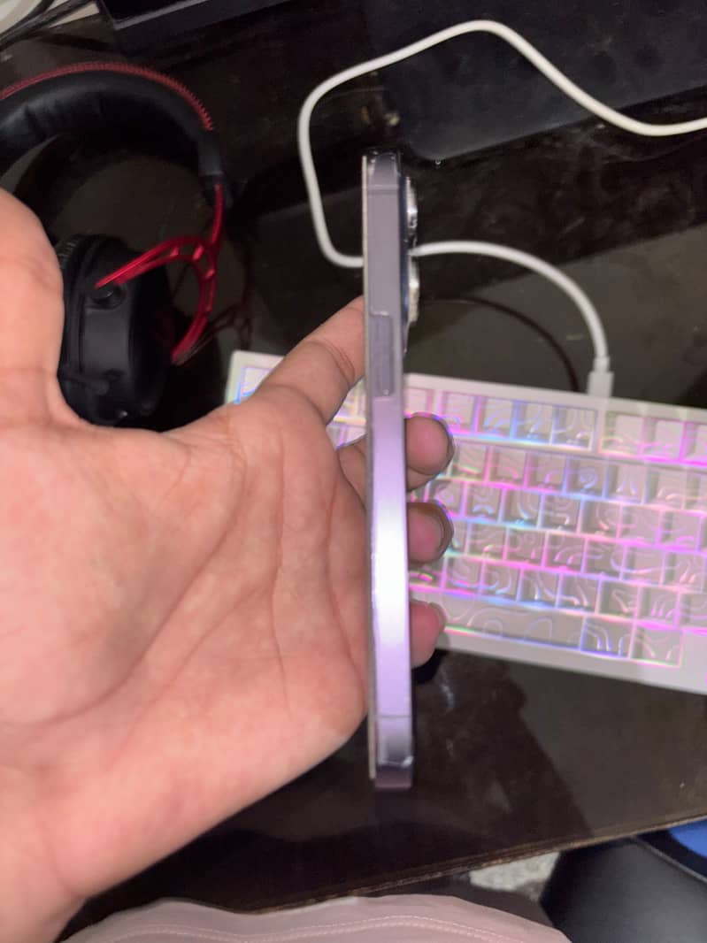 Apple iPhone 14 Pro 2